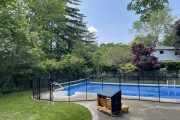 pool fence Lorne Park